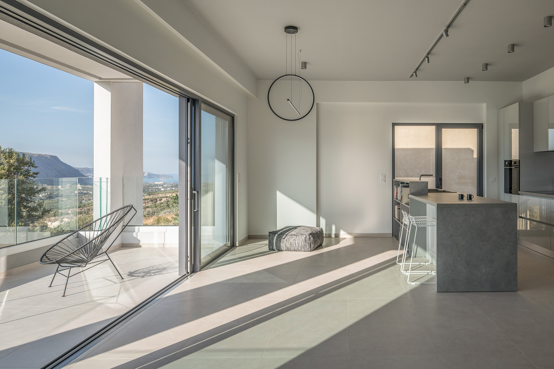VINEYARD VILLA(4)