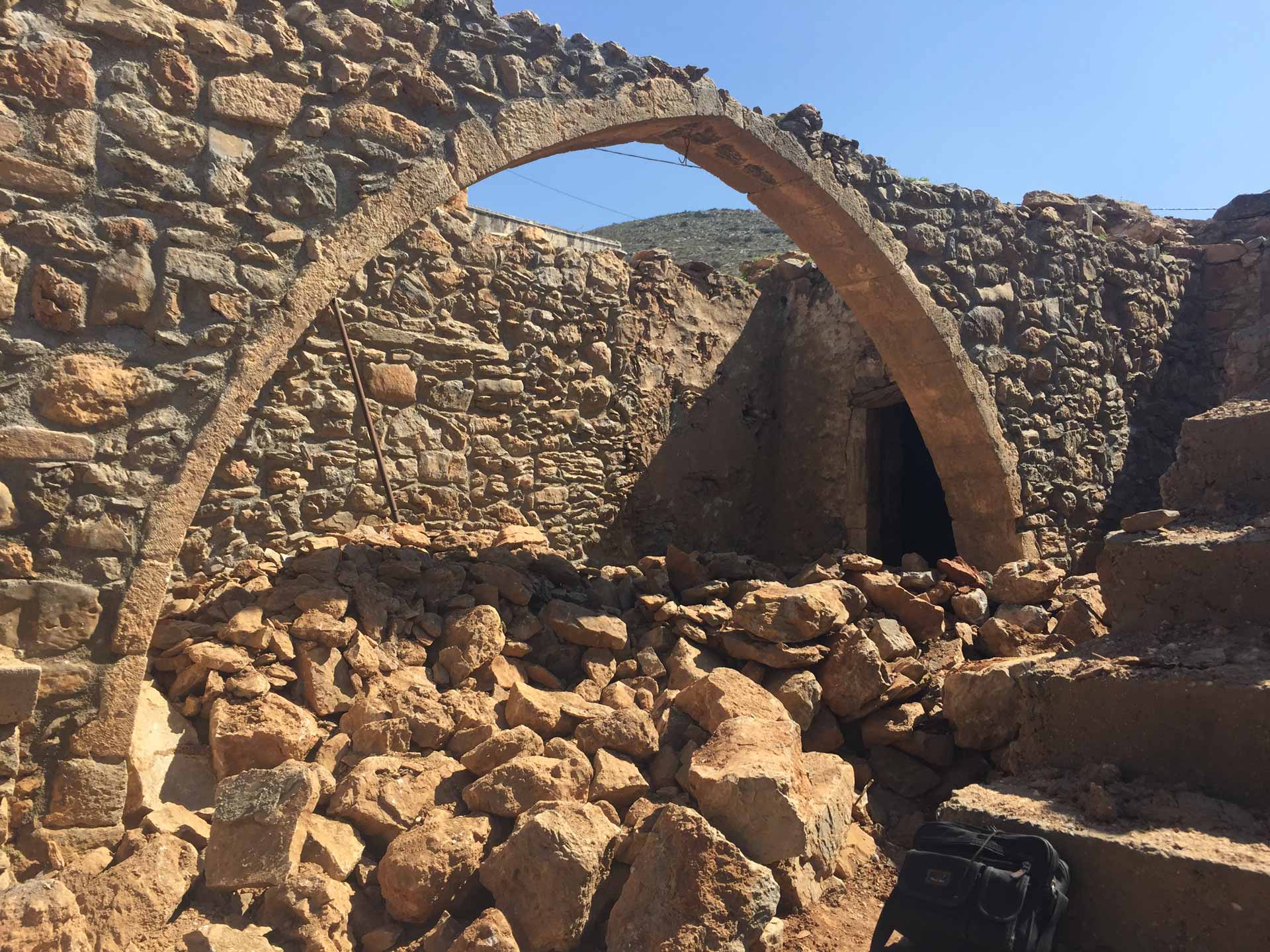 ΠΕΤΡΟΧΤΙΣΤΗ ΚΑΤΟΙΚΙΑ(15)